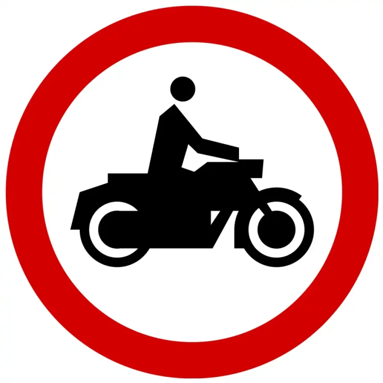 Znak drogowy B-4 - zakaz wjazdu motocykli - folia II generacji.webp