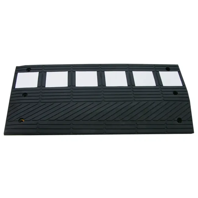 Próg segmentowy - element prawy lub lewy skrajny - wys. 8 cm.webp