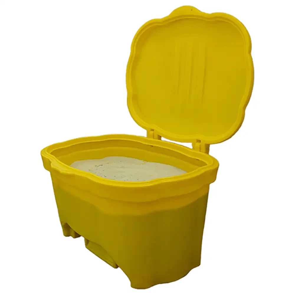 Solidny, żółty pojemnik na piasek, sól i sorbent o pojemności 400 litrów. Idealny do magazynowania materiałów sypkich. Wysoka jakość, odporny na warunki atmosferyczne.