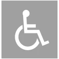 Termoznak P-24. Symbol miejsca dla osoby z niepełnosprawnością. Biały piktogram wózka inwalidzkiego na szarym tle, idealny do oznaczania parkingów i miejsc dostosowanych do potrzeb osób niepełnosprawnych. Znak drogowy, termoznak, oznaczenia poziome.