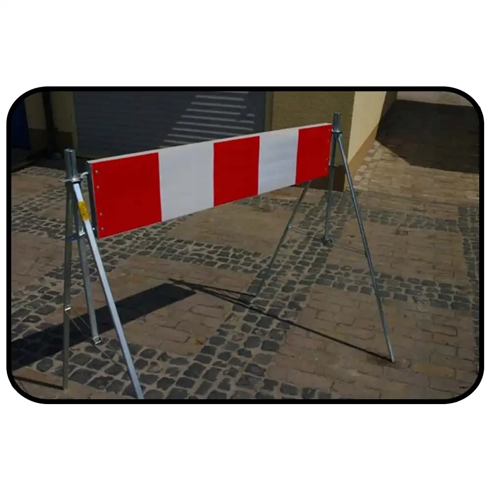 Stojak do zapory Drogowej U20a składany - sklep drogowy Widrog.webp