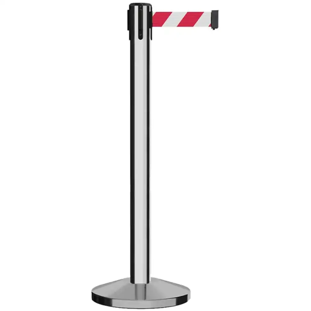 Słupek odgradzający z biało-czerwoną 4 metrową taśmą ostrzegawczą - sklep drogowy Widrog.webp