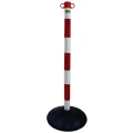 Słupek plastikowy do łańcucha z czarną podstawą, biało-czerwony. Idealny do oznaczania stref i ciągów komunikacyjnych. Wysokość 90 cm. Wykonany z trwałego tworzywa sztucznego.