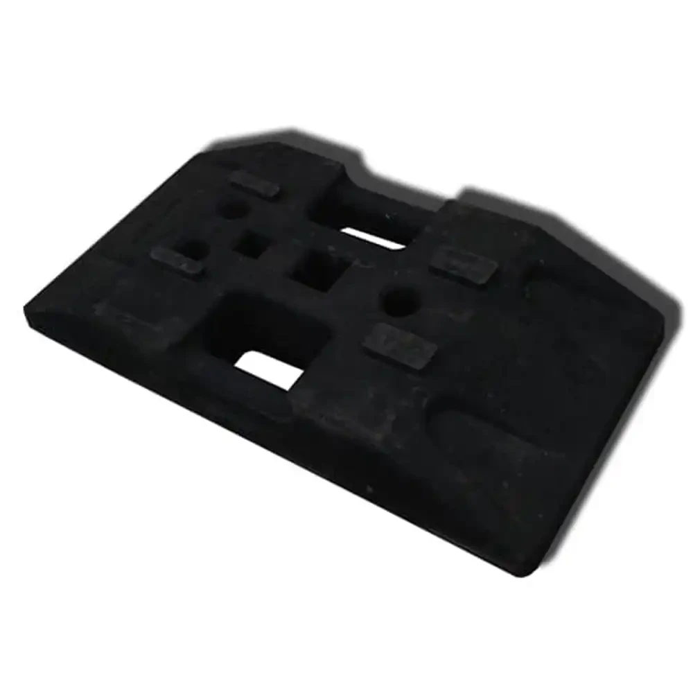 Czarne obciążenie bazowe, solidna podstawa pod znaki drogowe i reklamowe. Zapewnia stabilność słupków znakowych. Trwałe i odporne na warunki atmosferyczne. Idealne do bezpiecznego montażu.