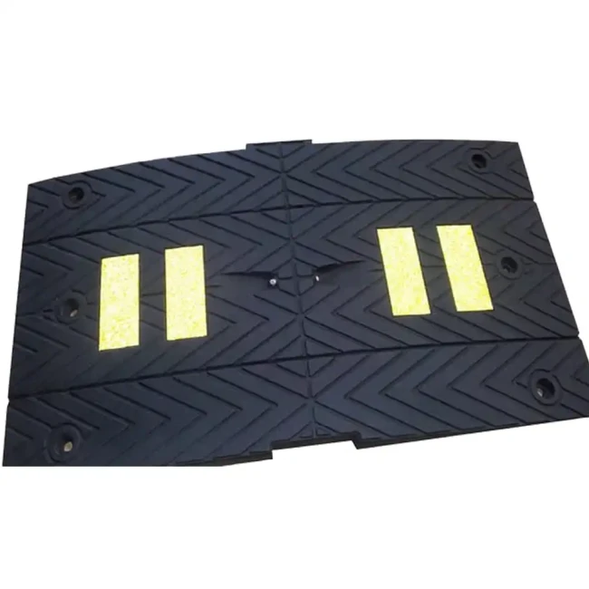Próg zwalniający D5 ECO LPZ ES - element środkowy - 895x495x52 mm - sklep drogowy Widrog.webp