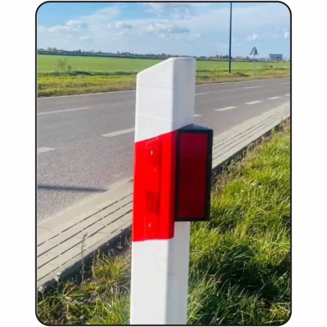 Wilcze oczy na słupki U-1 - kolor czerwony - 180x80x60 mm - sklep drogowy Widrog.webp