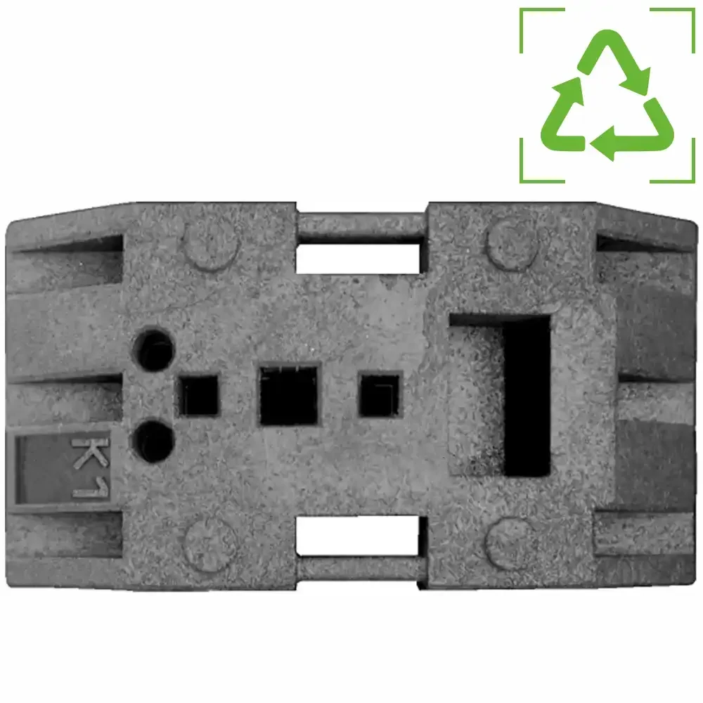 Solidna podstawa drogowa K1 z PCV, o wadze 28 kg, idealna do znaków drogowych. Wytrzymała, uniwersalna i odporna na warunki atmosferyczne. Zapewnia stabilność i bezpieczeństwo na drodze. Szybki montaż, łatwy transport.