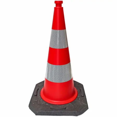 Pachołek drogowy U-23c 75 cm z odblaskowymi pasami z folii I generacji. Wytrzymały i stabilny, idealny do tymczasowego wygradzania stref na drogach i placach budowy. Niezbędny do zapewnienia bezpieczeństwa i organizacji ruchu