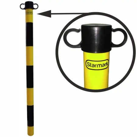 Żółto-czarny plastikowy słupek Starmark o wysokości 90 cm, idealny do odgradzania terenu łańcuchem. Solidny i trwały, odpowiedni do użytku zewnętrznego, do porządkowania i wyznaczania stref