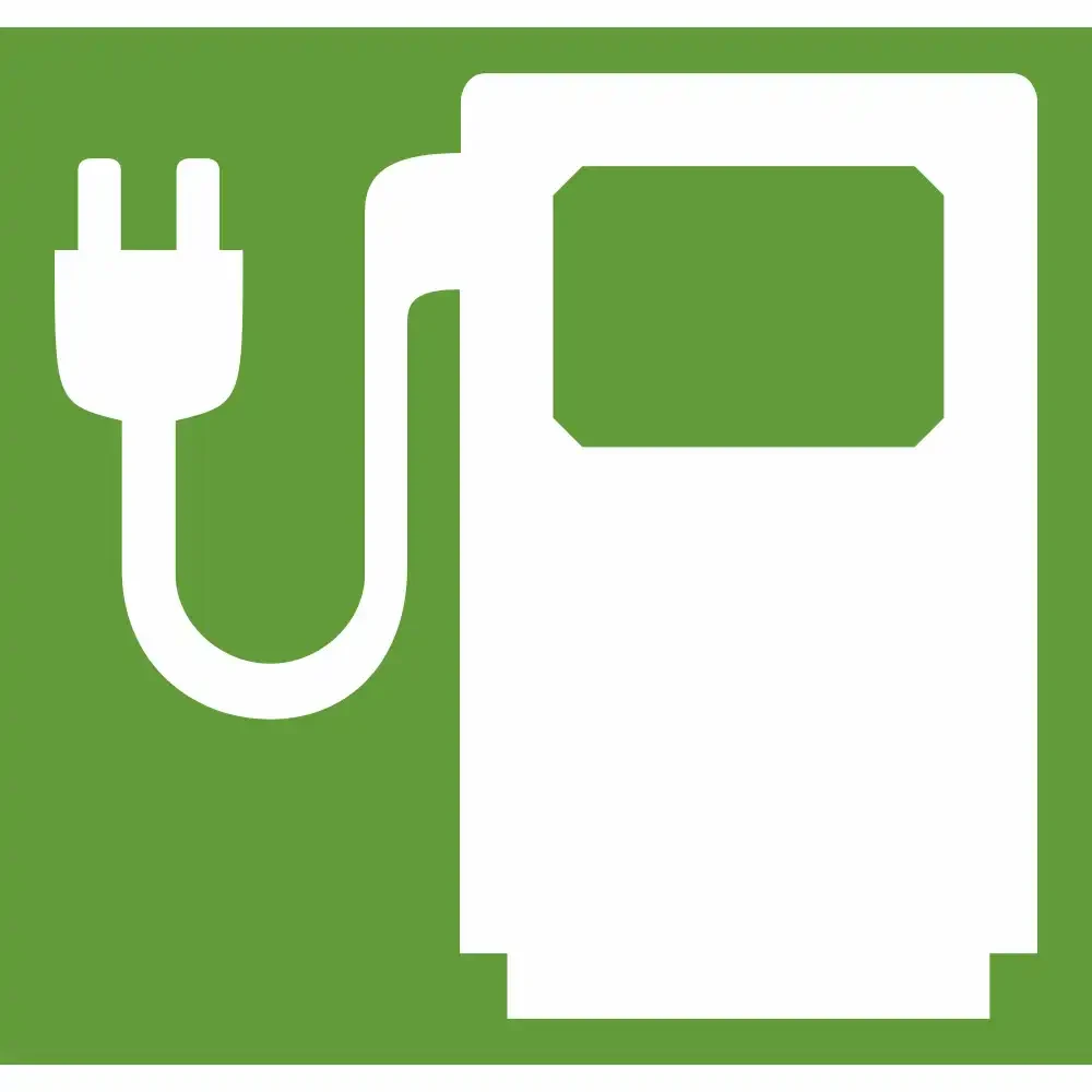 Znak symbolizujący stację ładowania samochodów elektrycznych (EV), duży piktogram słupka ładowania i wtyczki na zielonym tle RAL 6018. Poziomy znak termoplastyczny w technologii Premark dla kierowców pojazdów elektrycznych