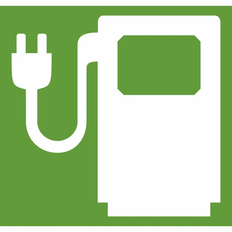 Znak symbolizujący stację ładowania samochodów elektrycznych (EV), duży piktogram słupka ładowania i wtyczki na zielonym tle RAL 6018. Poziomy znak termoplastyczny w technologii Premark dla kierowców pojazdów elektrycznych