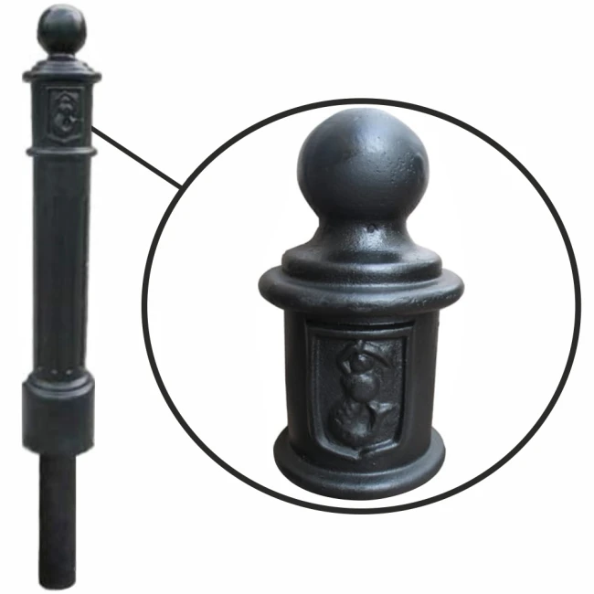 Żeliwny słupek miejski "Syrenka Warszawska", 800 mm. Historyczny design, czarny mat. Idealny do blokowania wjazdu na chodniki, ochrony stref zabytkowych i organizacji ruchu pieszego. Wysoka trwałość, odporność na uszkodzenia