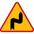 Znak-Drogowy-A-2-Niebezpieczne-Zakręty-Pierwszy-w-Prawo-1200-mm-Folia-Odblaskowa-I-Generacji-Widrog.webp