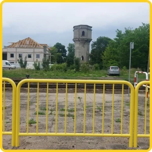 Bariera Chodnikowa U-11a (Balustrada Szczeblinkowa) żółta 2000mm, stalowe zabezpieczenie ruchu pieszych