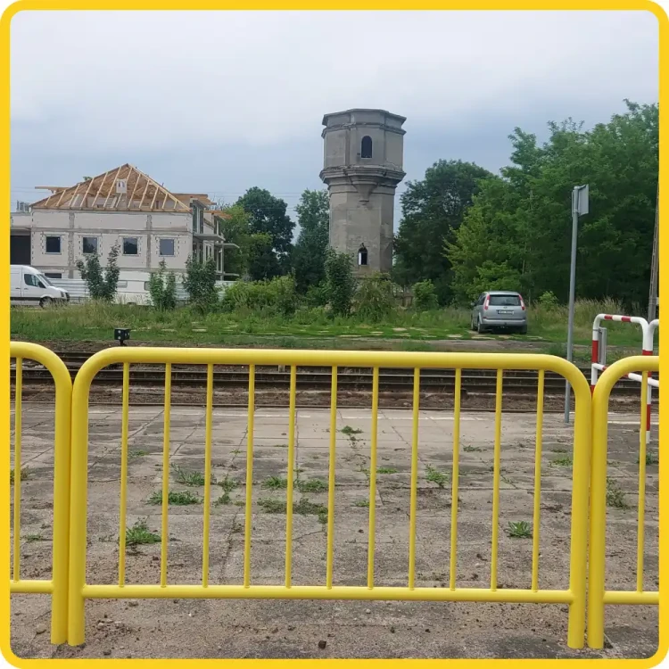 Bariera Chodnikowa U-11a (Balustrada Szczeblinkowa) żółta 2000mm, stalowe zabezpieczenie ruchu pieszych