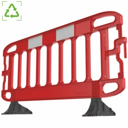 Profesjonalna, czerwona barierka drogowa NAVIGATOR® ECO (2 m) z polietylenu. Obrotowe podstawy PCV, panel odblaskowy R1. Idealna do zabezpieczenia robót drogowych, placów budowy i wygrodzeń imprez masowych. Modułowa, stabilna, w pełni recyklingowa.