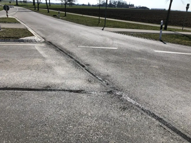 nalozony-triflex-asphalt-repro-3k.webp