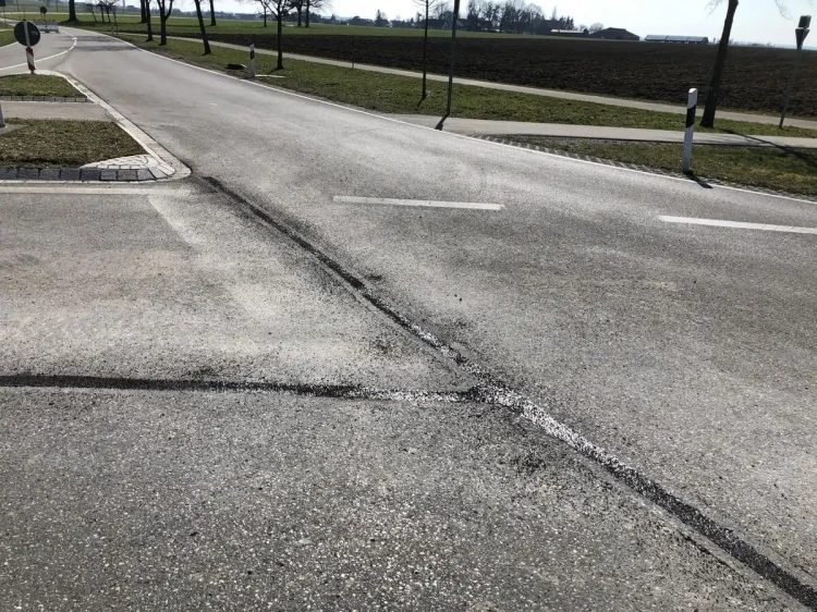 nalozony-triflex-asphalt-repro-3k.webp