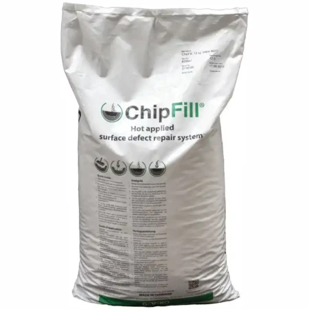 Masa naprawcza na gorąco ChipFill 12 kg w worku, do naprawy ubytków i wybojów w nawierzchniach asfaltowych.